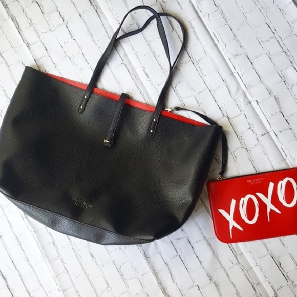 Victoria's Secret Handbags - Victoria's Secret XOXO weekender tote & makeup bag